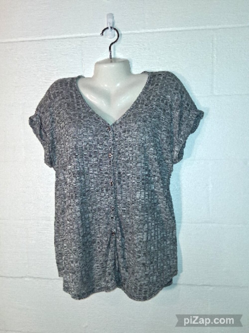 NOBO No Boundaries XXL (19) Gray Ribbed V Neck Top Cap Sleeve Relaxed Fit Blouse